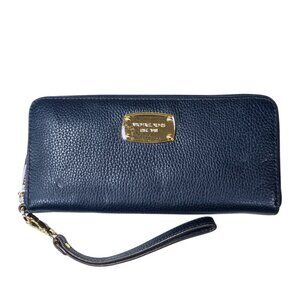 Michael Kors Blue Pebbled Leather Long Zippy Jet Set Travel Wristlet Wallet